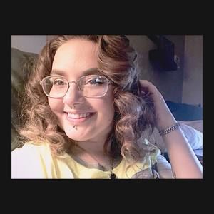 Meet your Posher, Evelyn